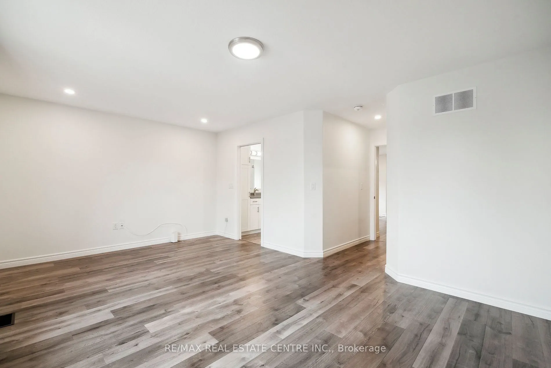 144 Memorial Avenue