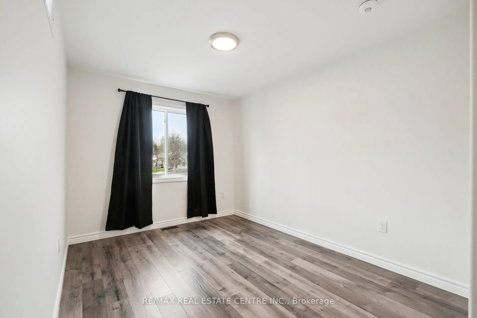 144 Memorial Avenue