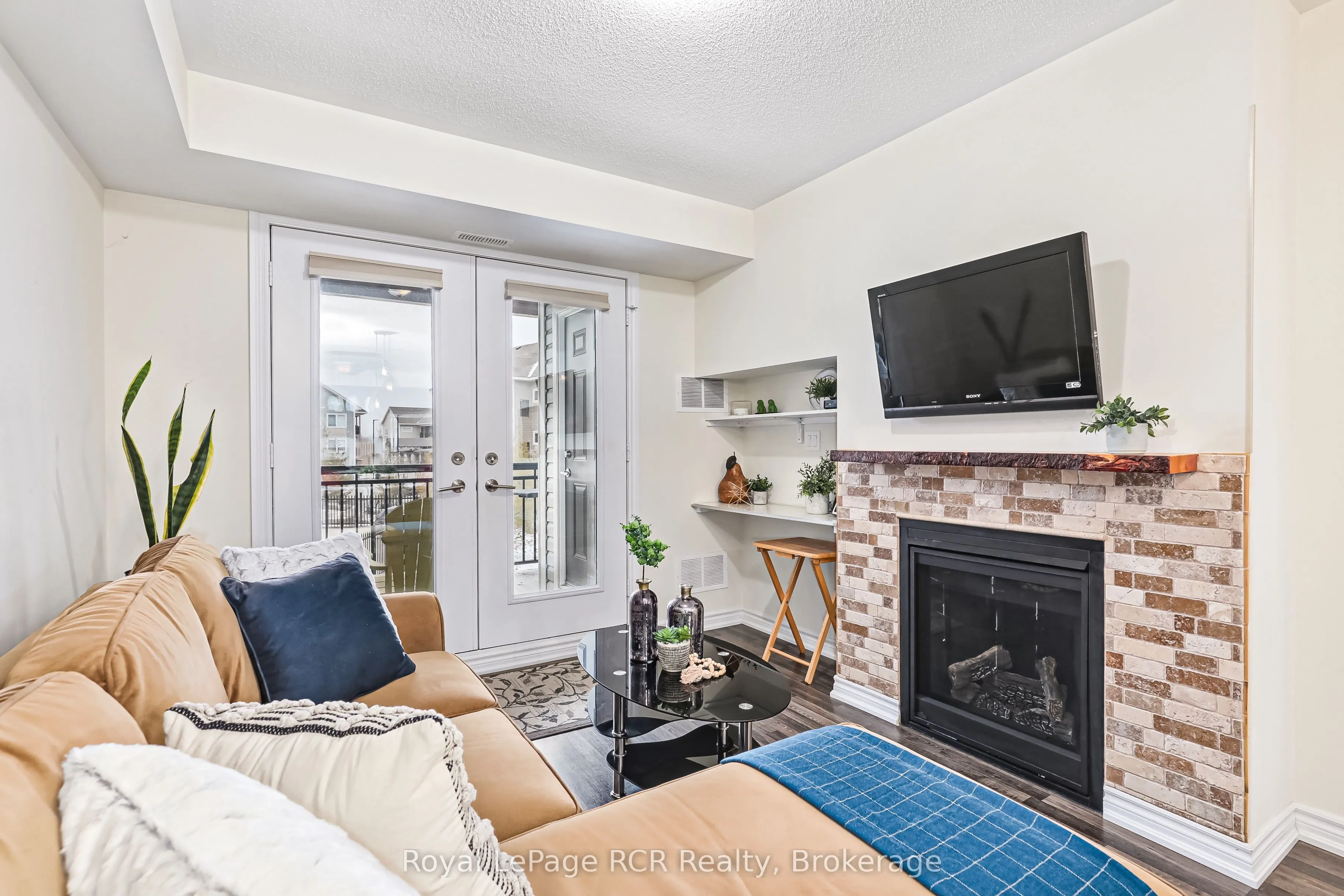 2 COVE Court, #205