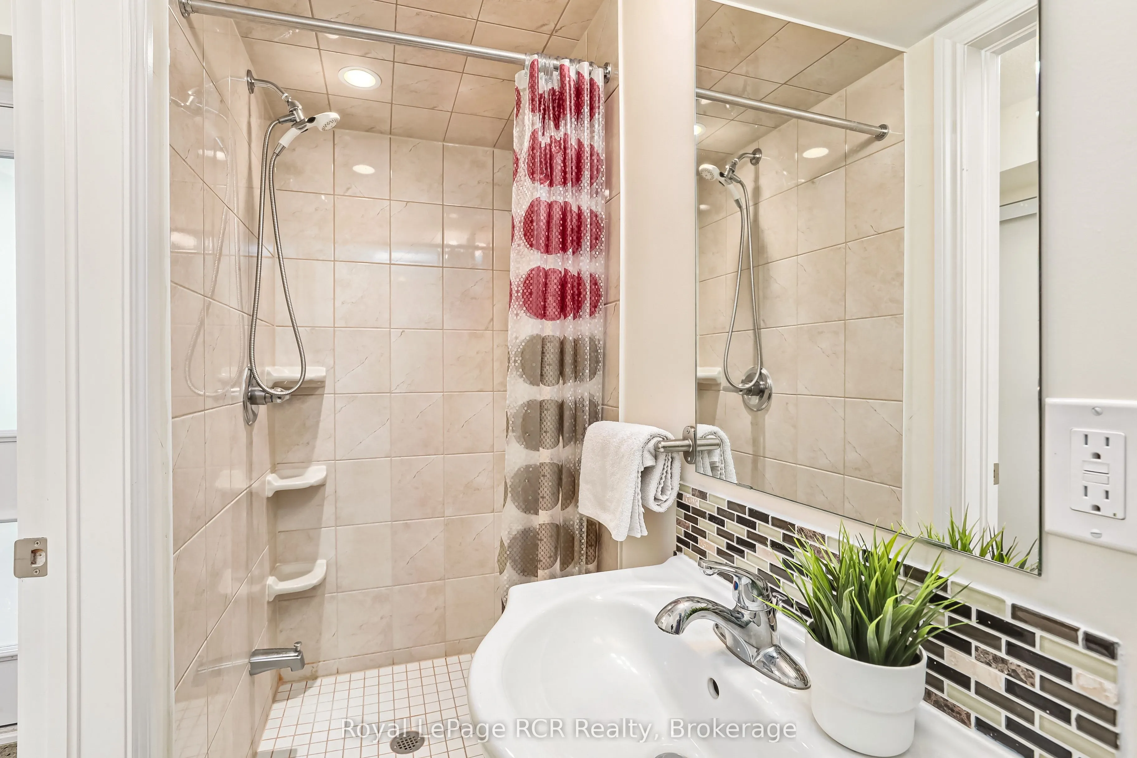2 COVE Court, #205