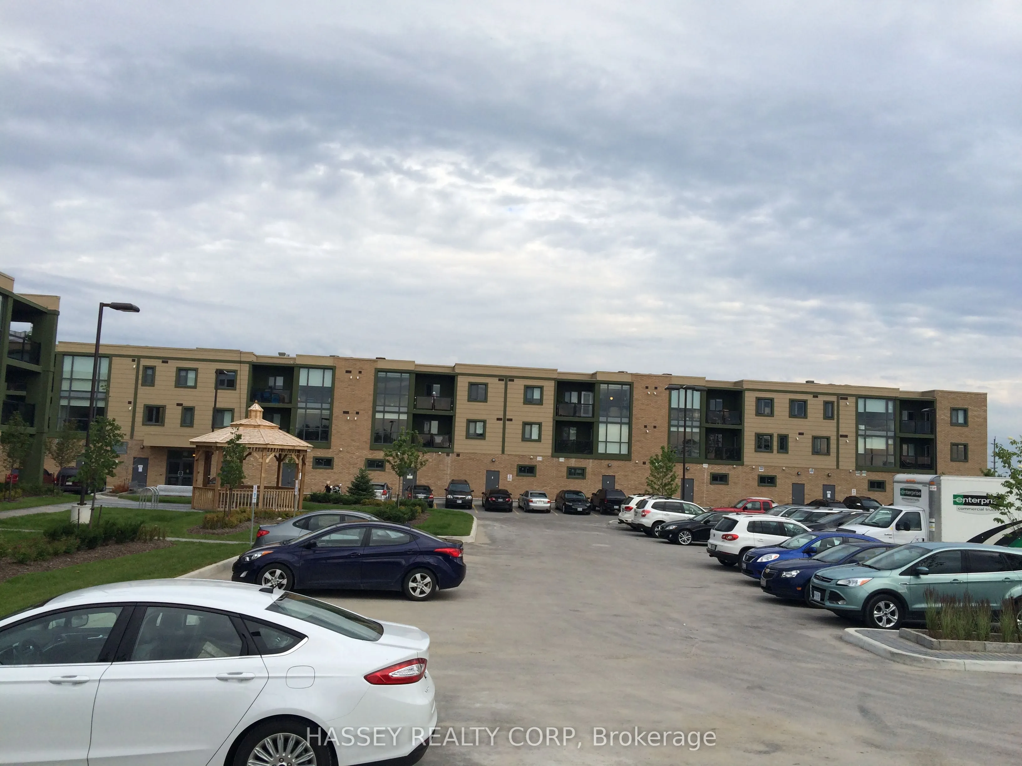 12 Royal Parkside Drive, #107