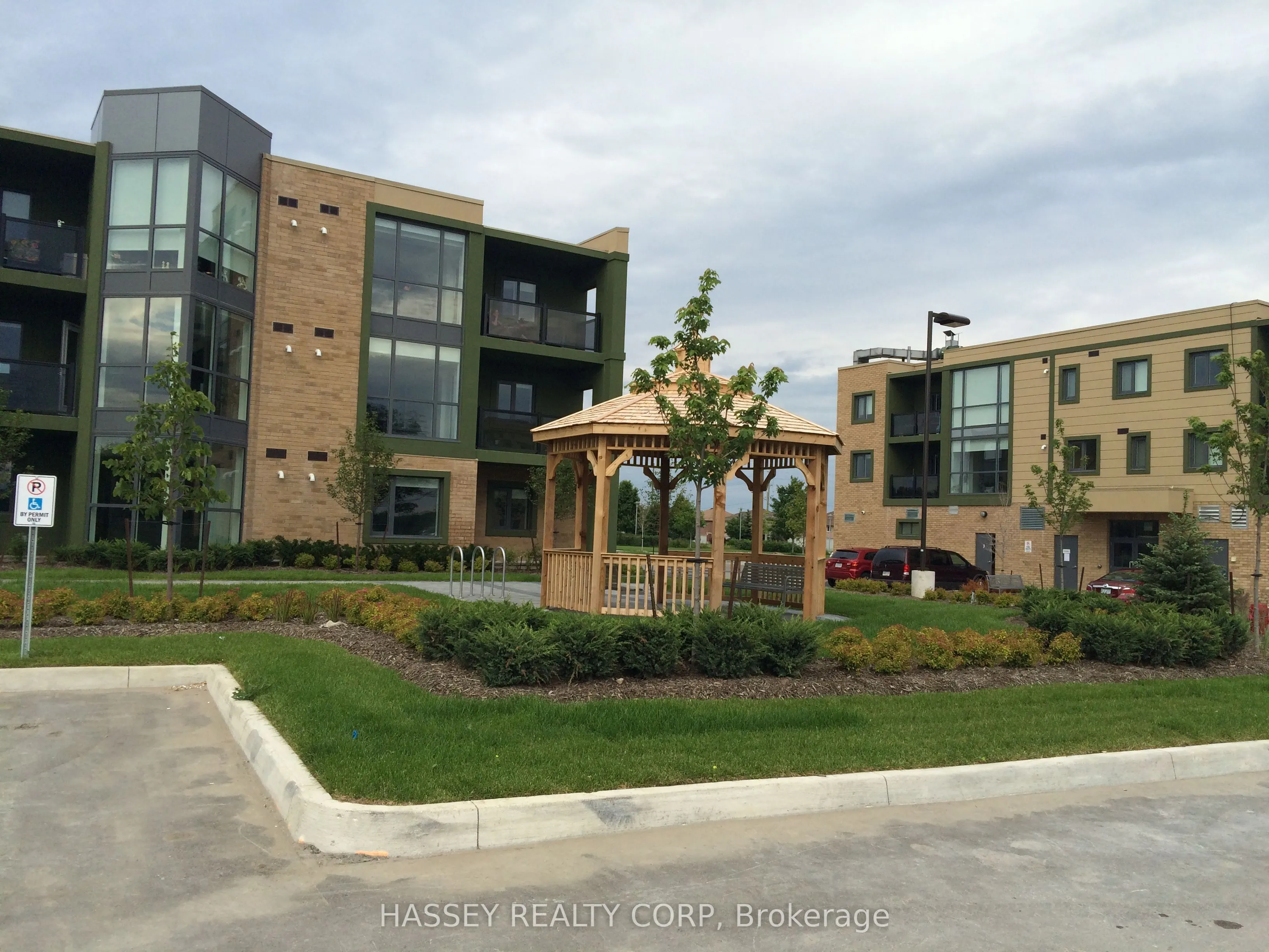 12 Royal Parkside Drive, #107