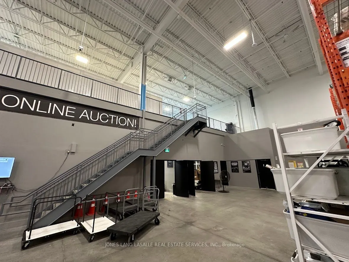 204 Mapleview Drive W, #7