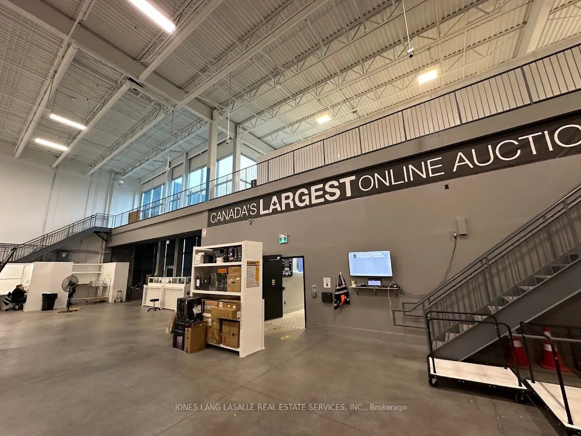 204 Mapleview Drive W, #7