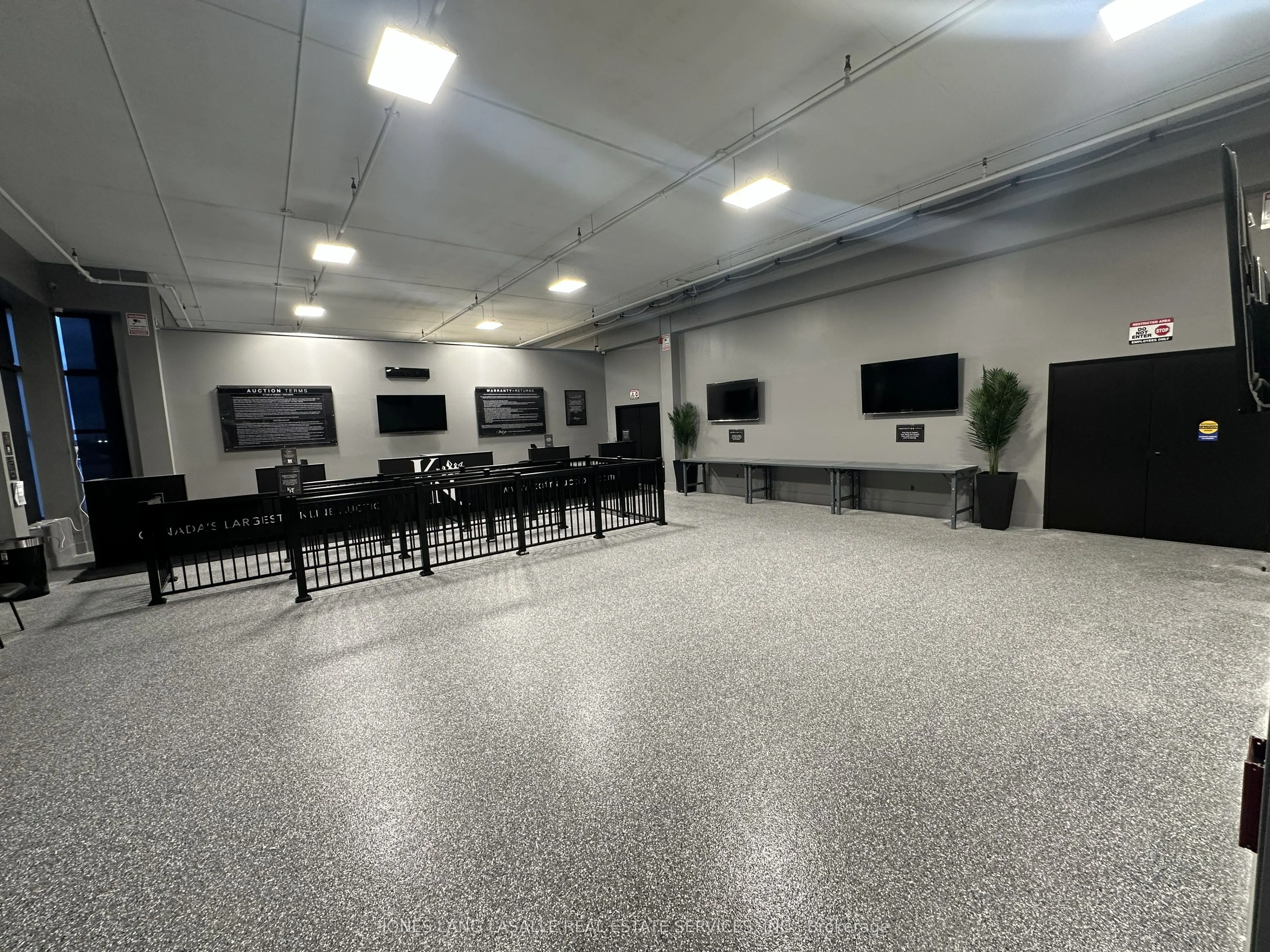 204 Mapleview Drive W, #7