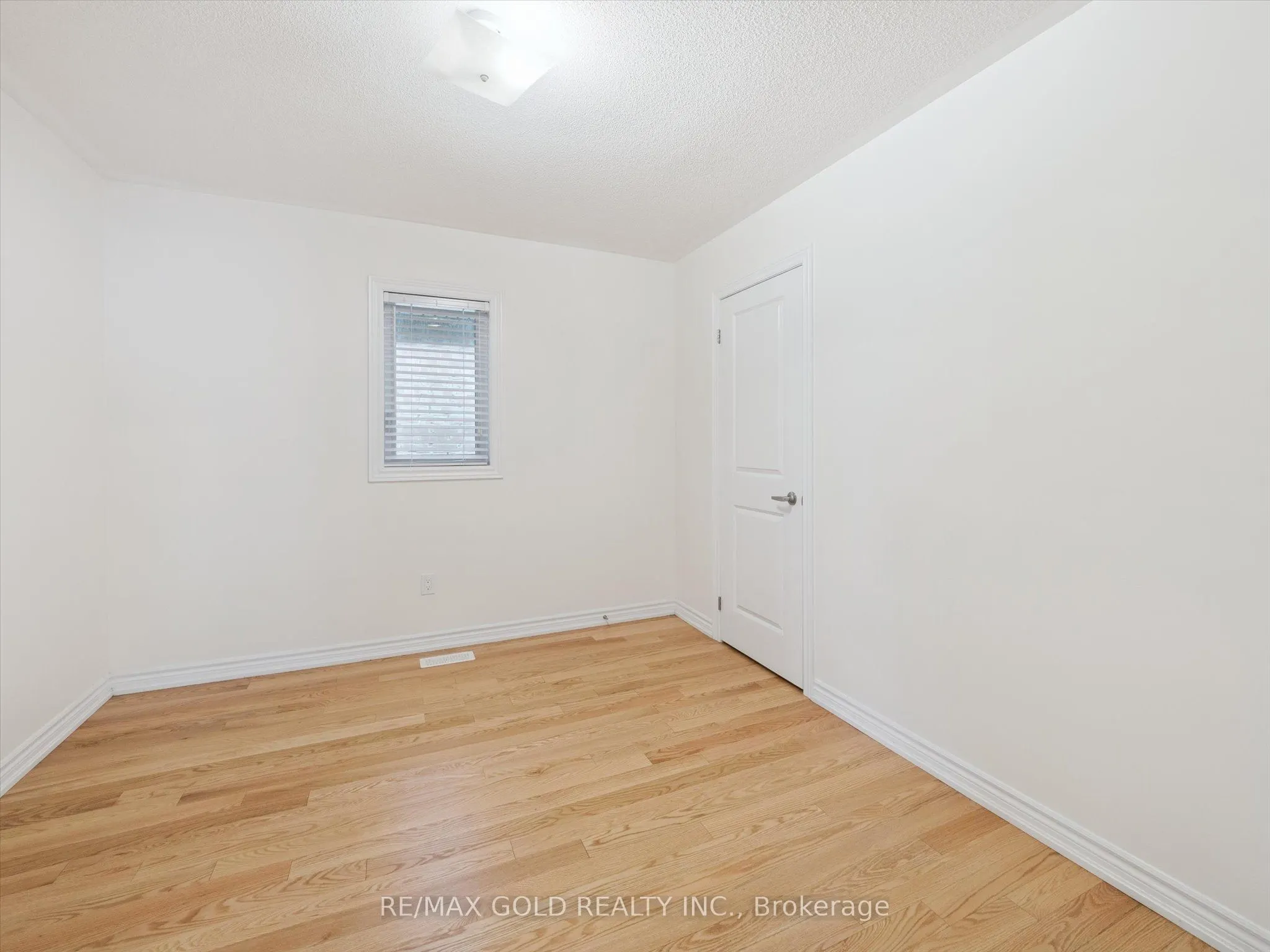 6 Bannister Road, #Upper
