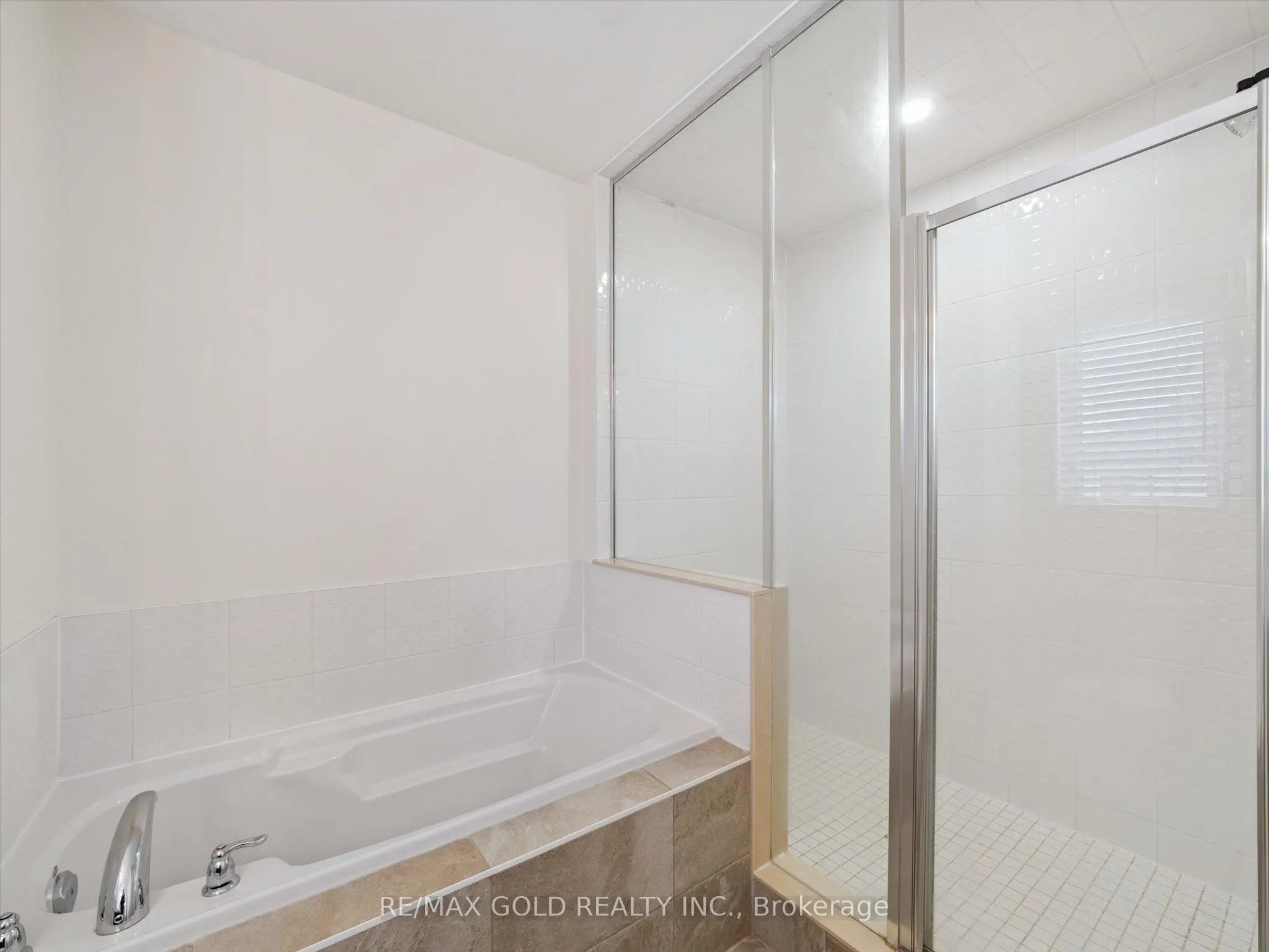 6 Bannister Road, #Upper
