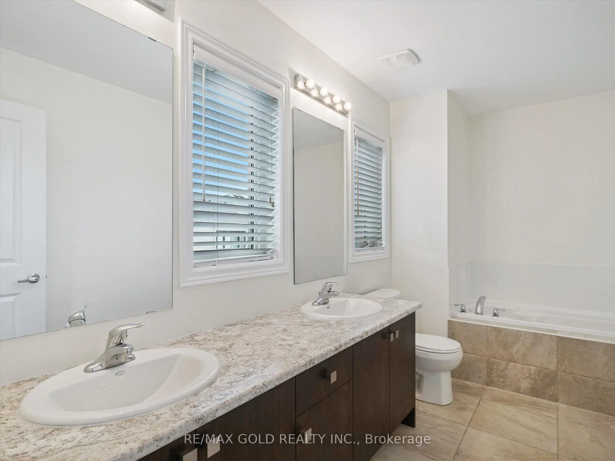 6 Bannister Road, #Upper
