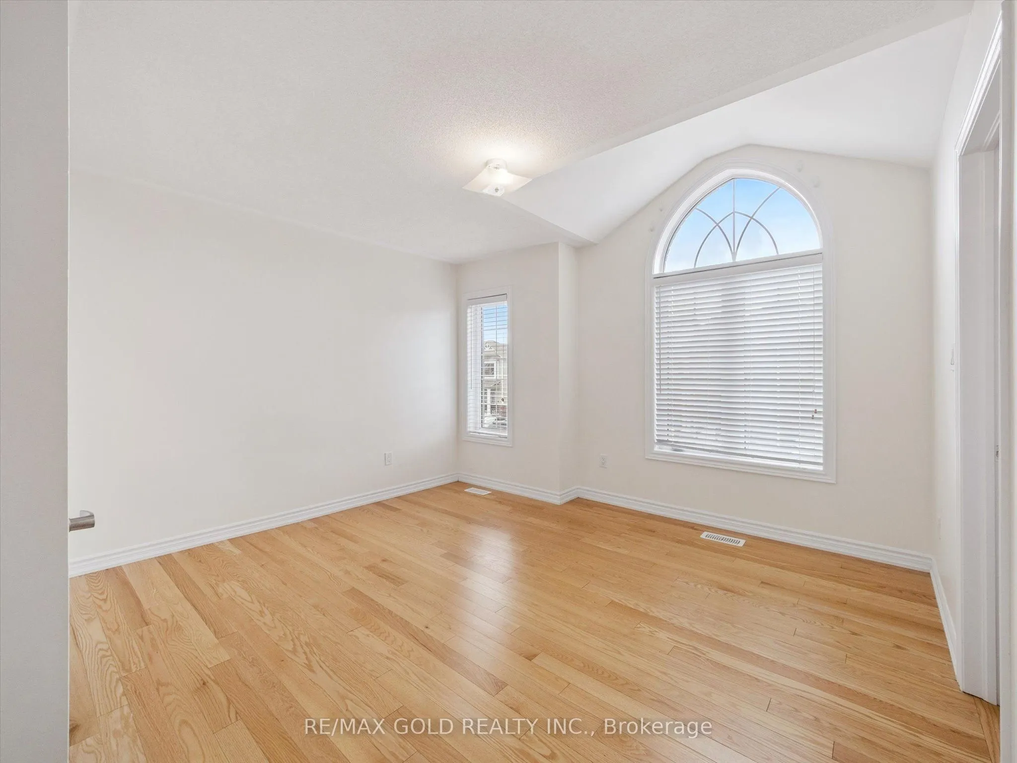 6 Bannister Road, #Upper