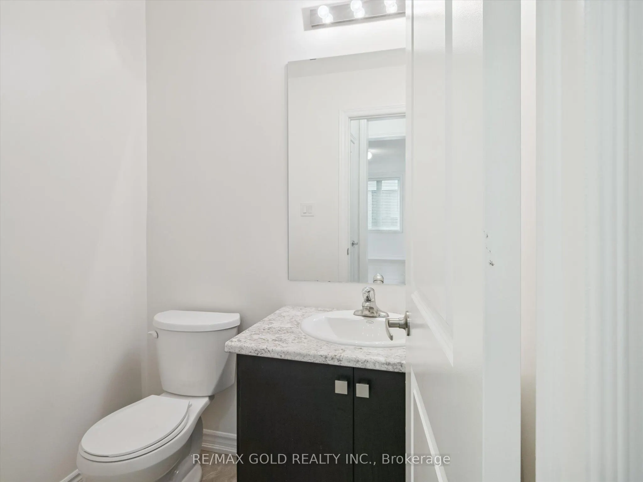 6 Bannister Road, #Upper