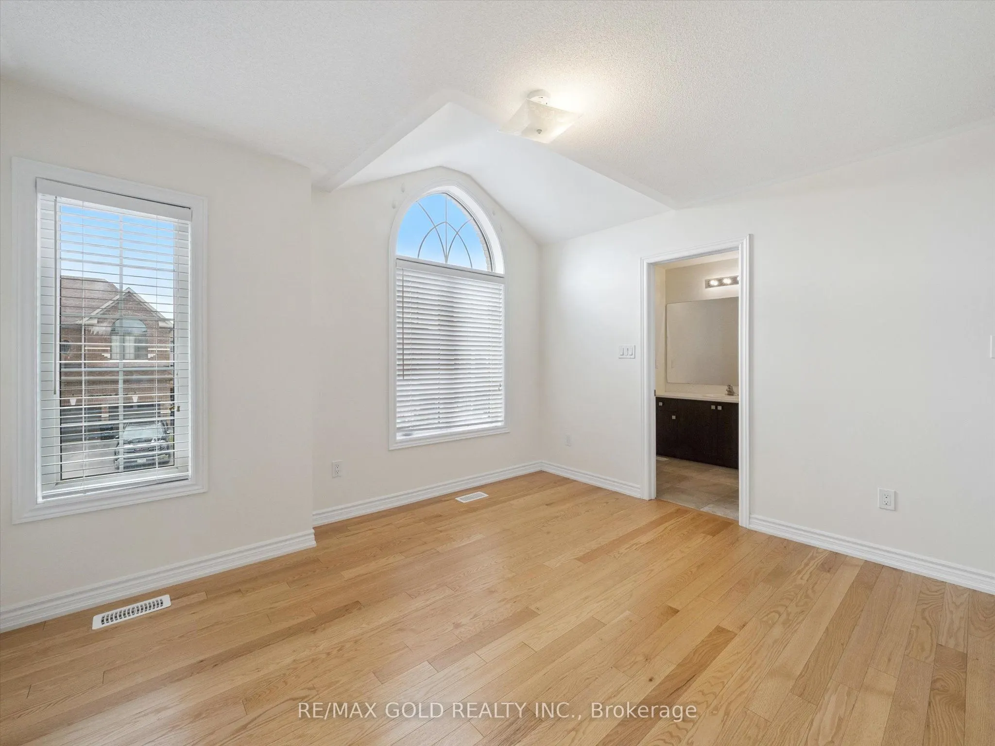 6 Bannister Road, #Upper
