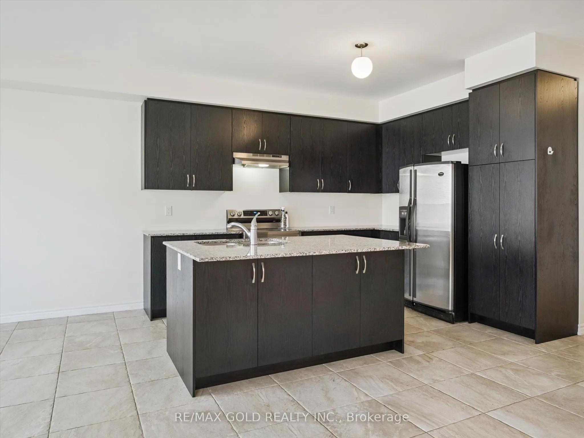 6 Bannister Road, #Upper