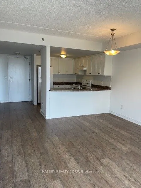 12 Royal Parkside Drive, #204