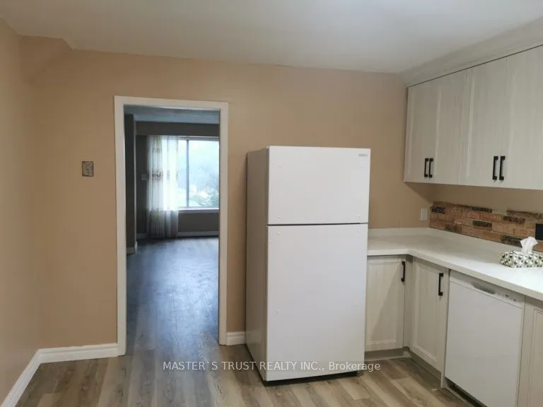 89 Westmount Drive S, #1