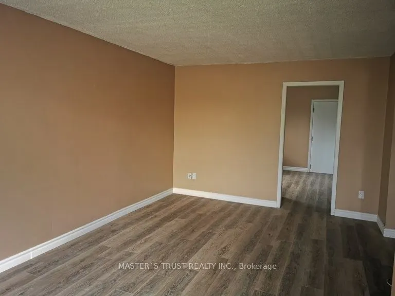 89 Westmount Drive S, #1