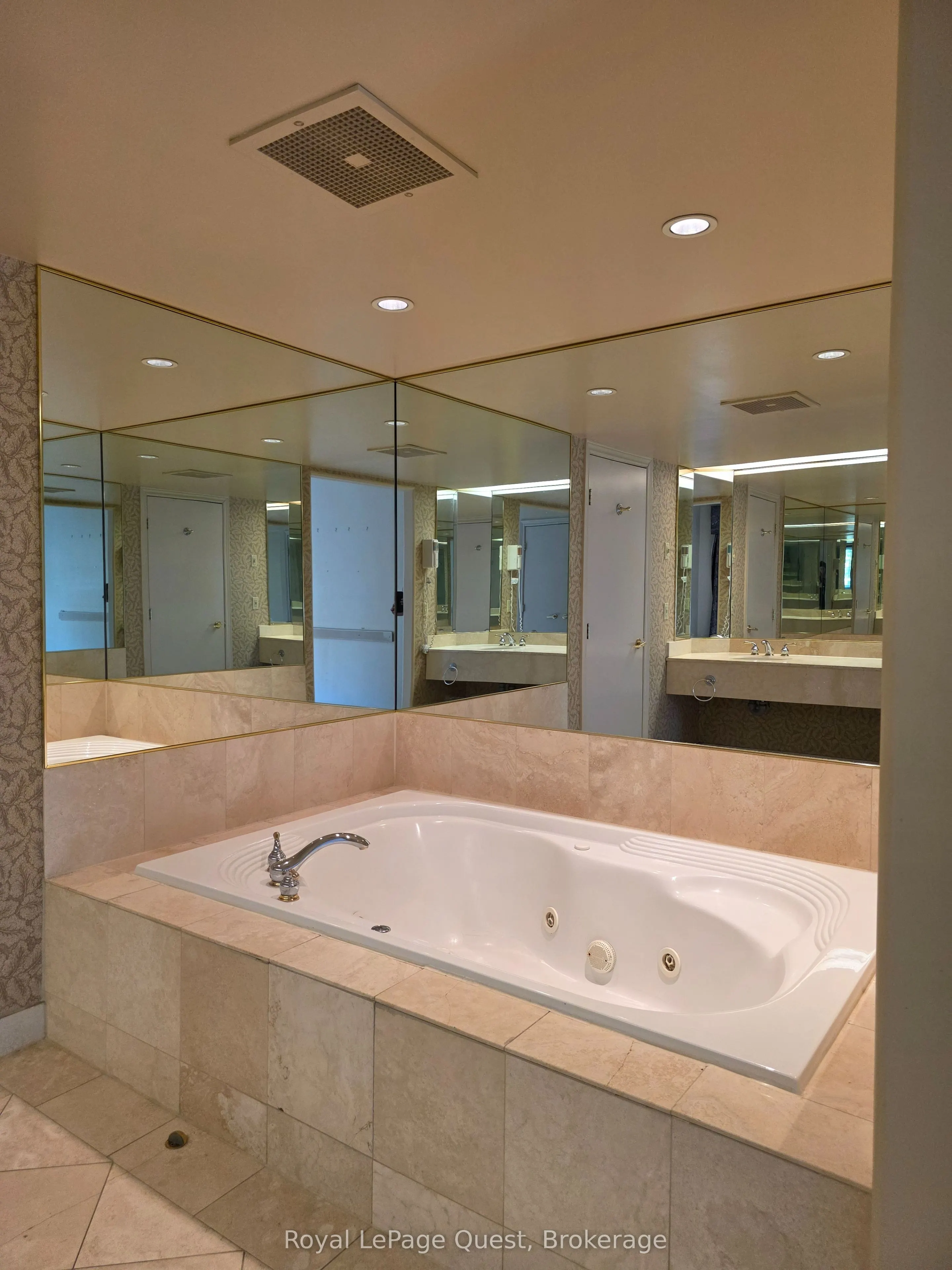 90 Highland Drive, #2316