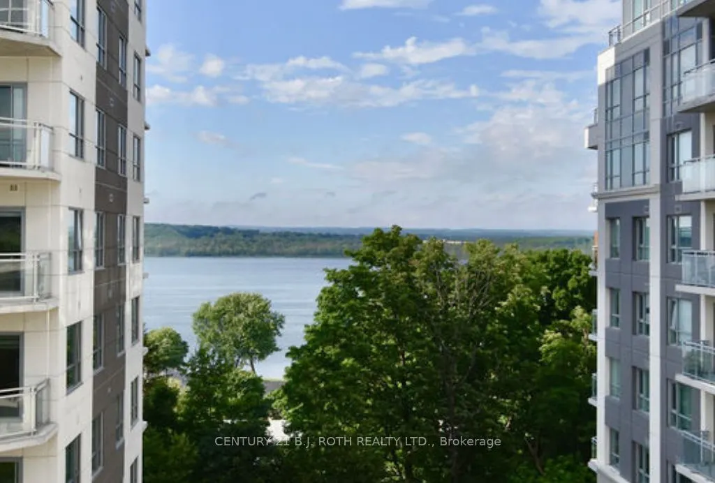 58 Lakeside Terrace, #818