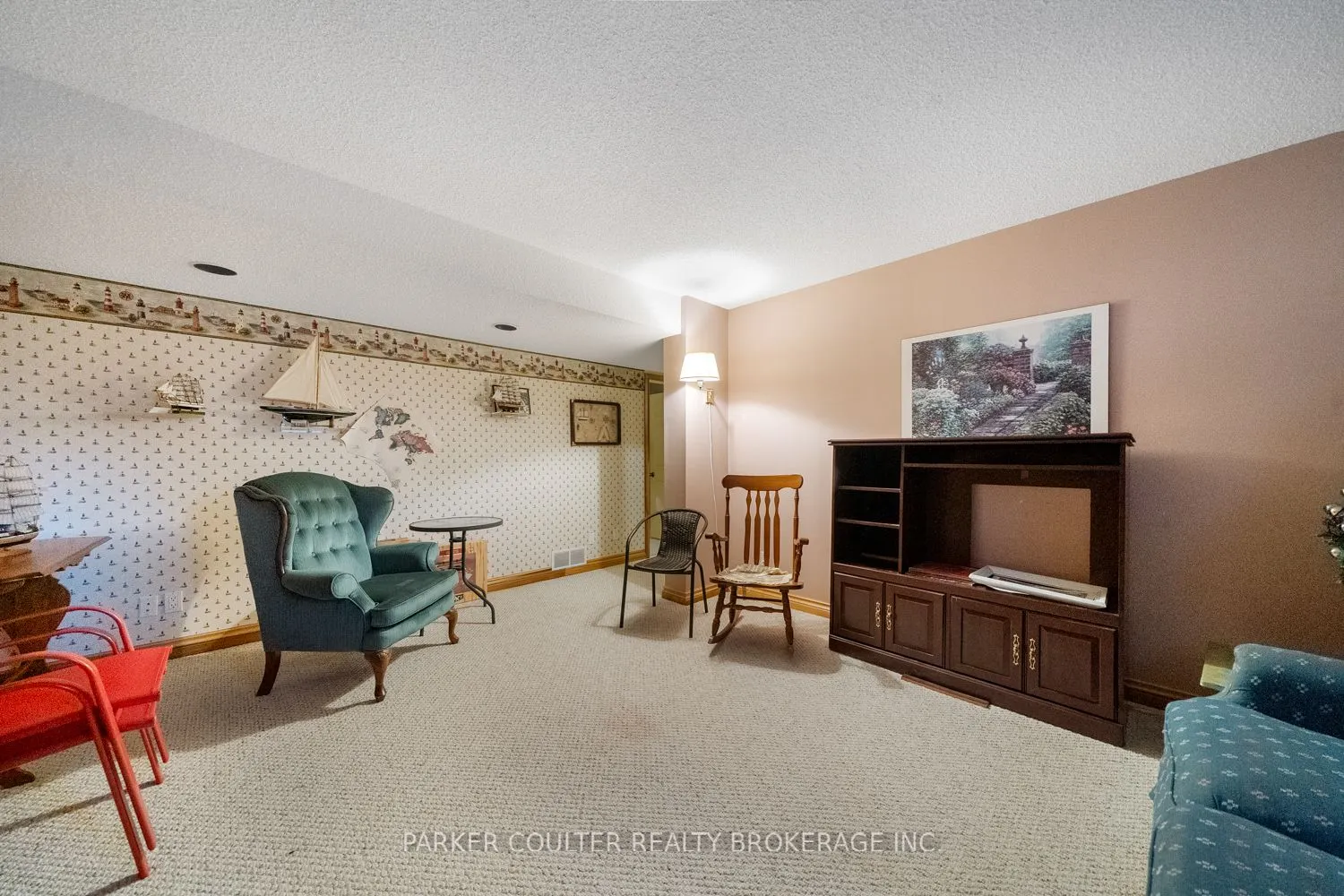 73 Timberland Crescent