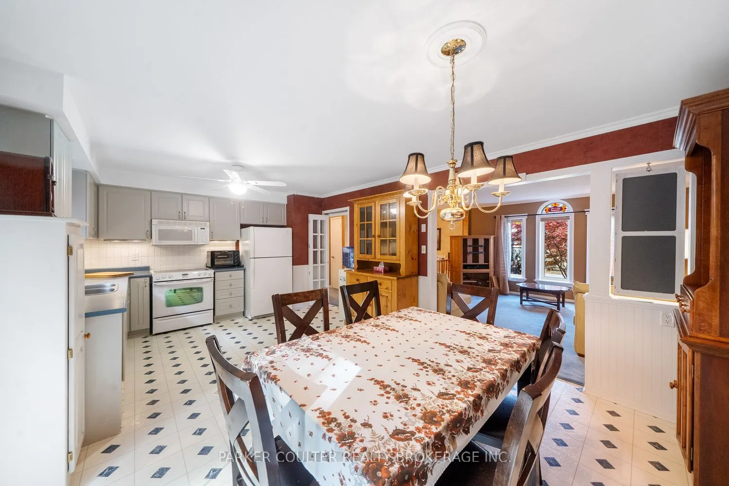 73 Timberland Crescent