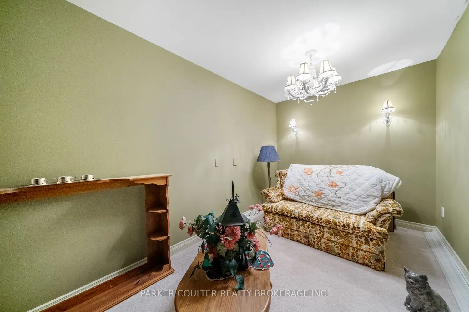 73 Timberland Crescent