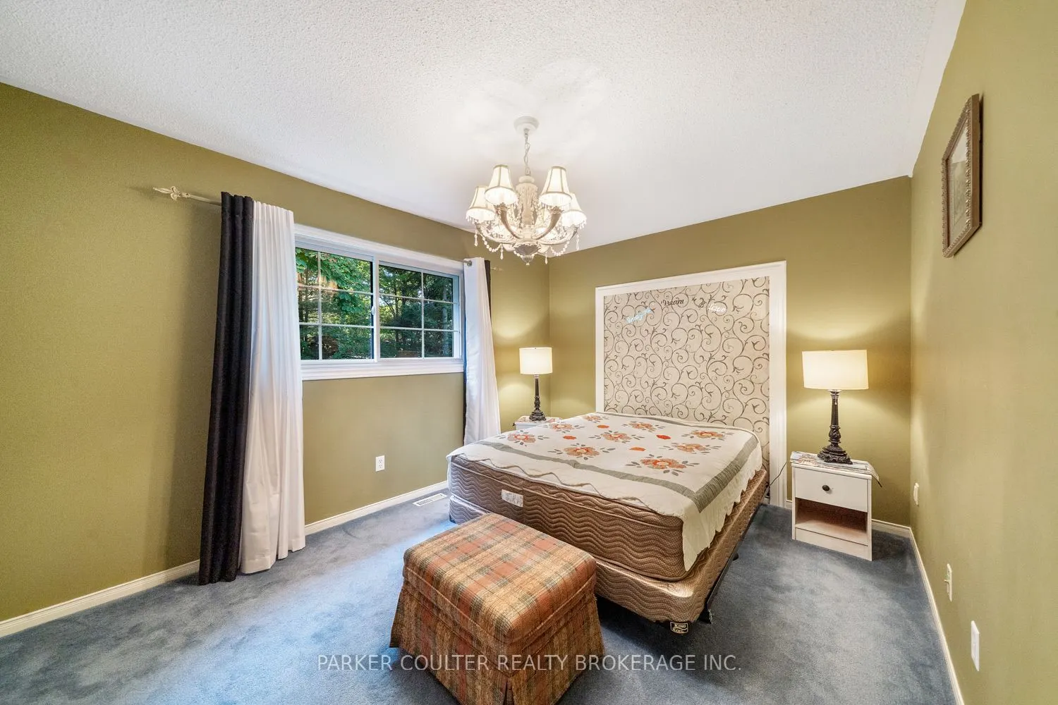 73 Timberland Crescent