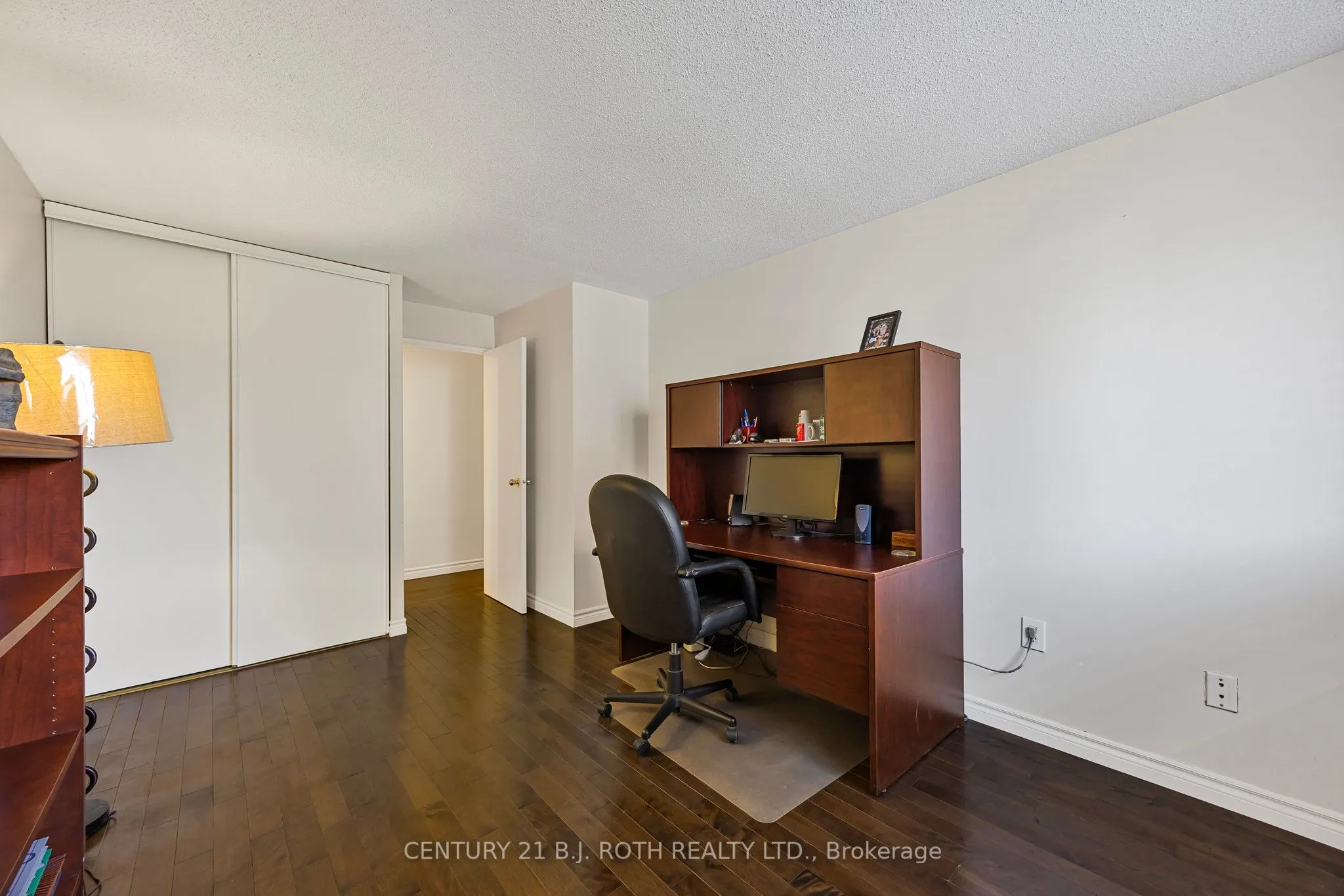 2 Albert Street, #32