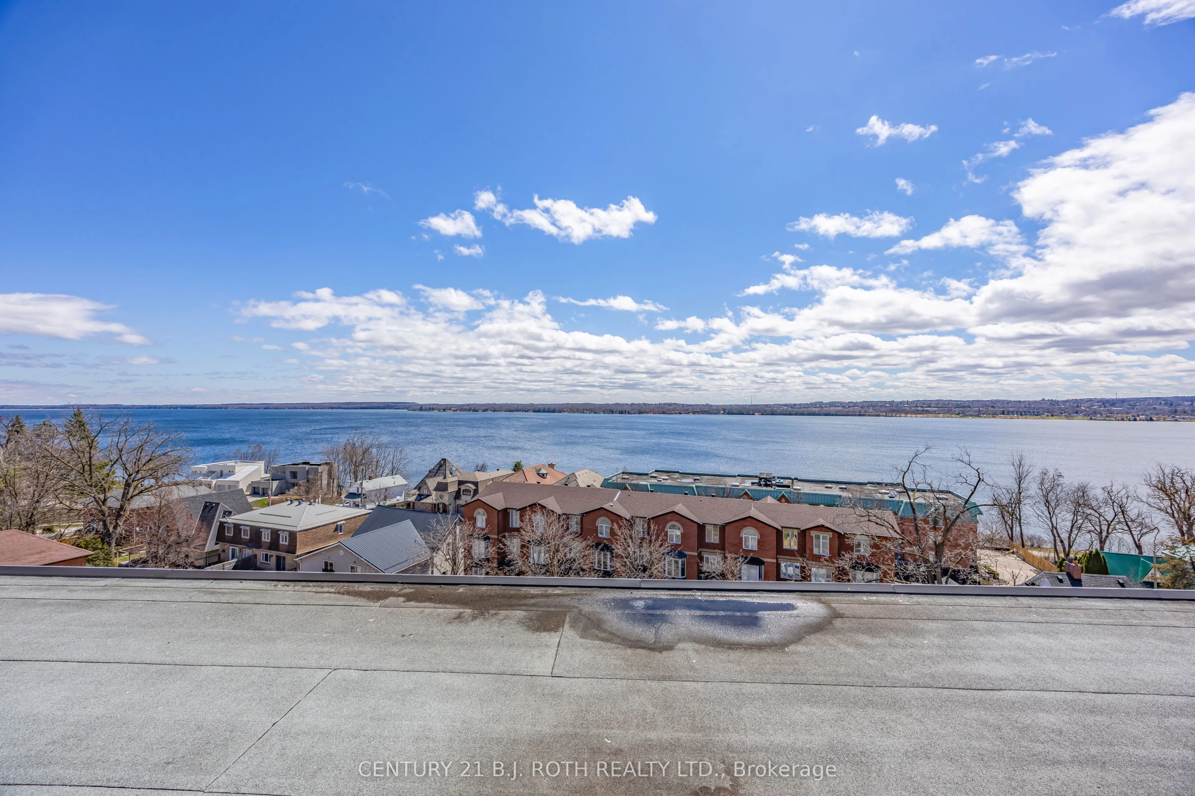 2 Albert Street, #32