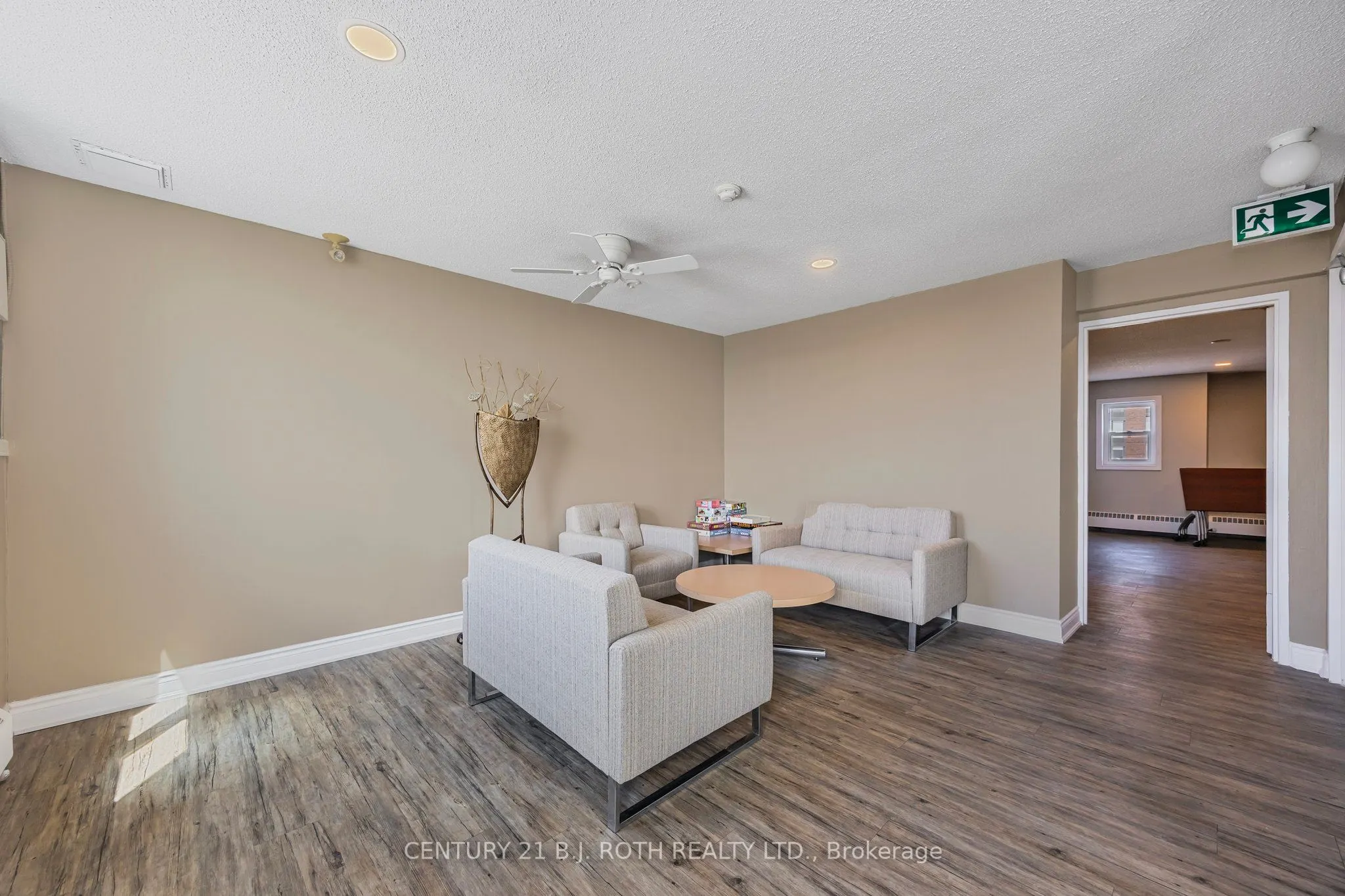 2 Albert Street, #32