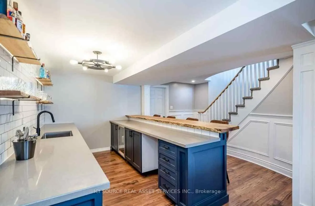18 Oakmont Avenue