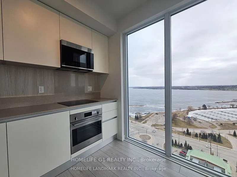 39 Mary Street, #811