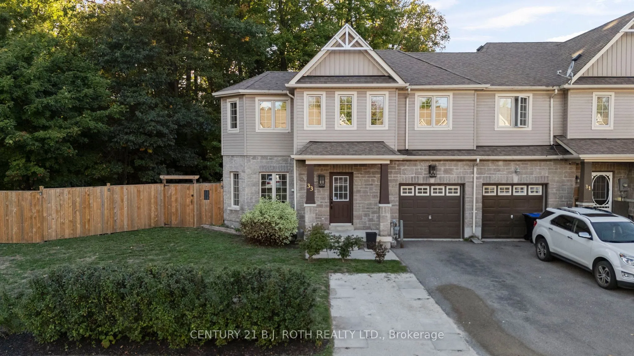 33 ARCADIA Road