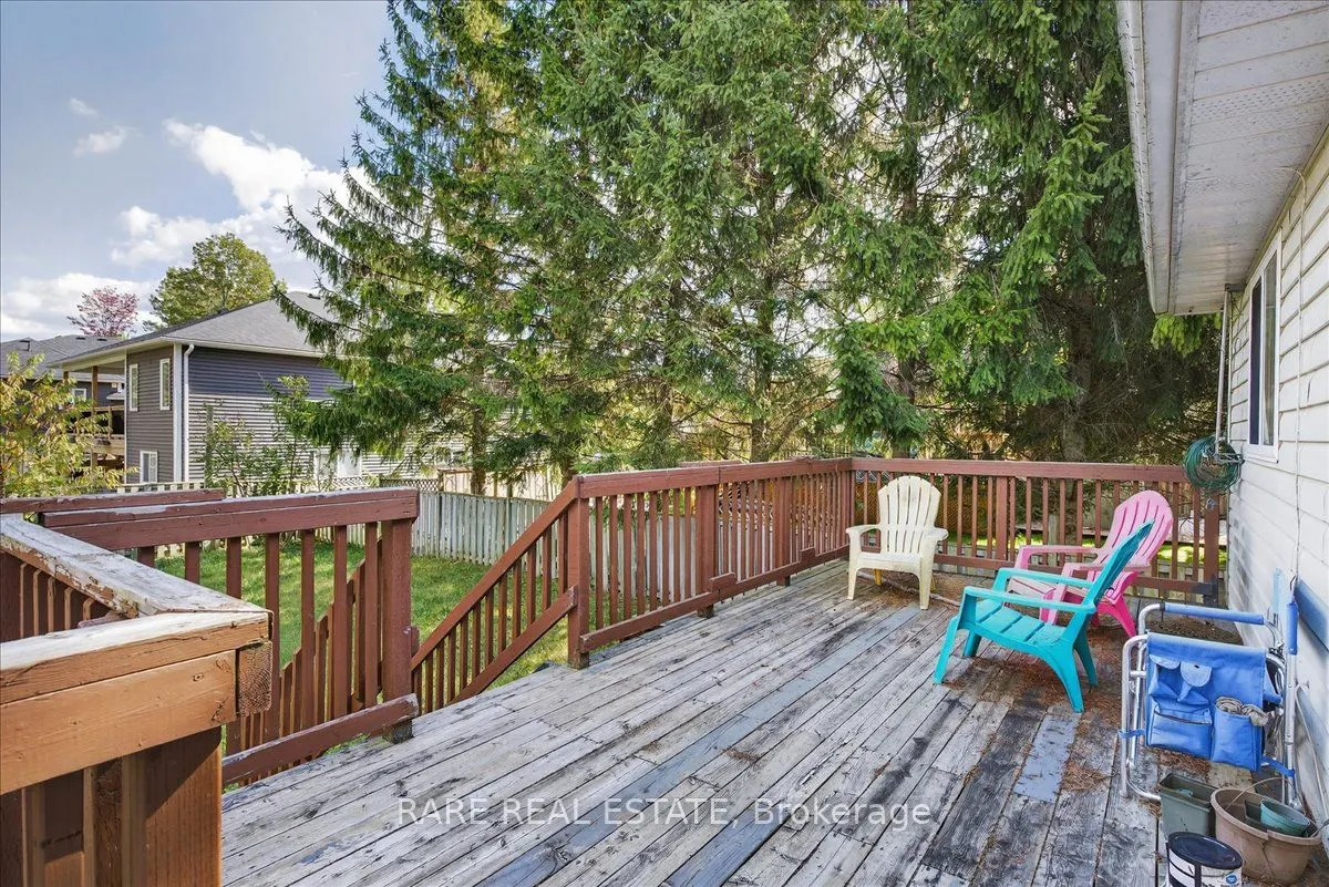51 SMALLMAN Drive