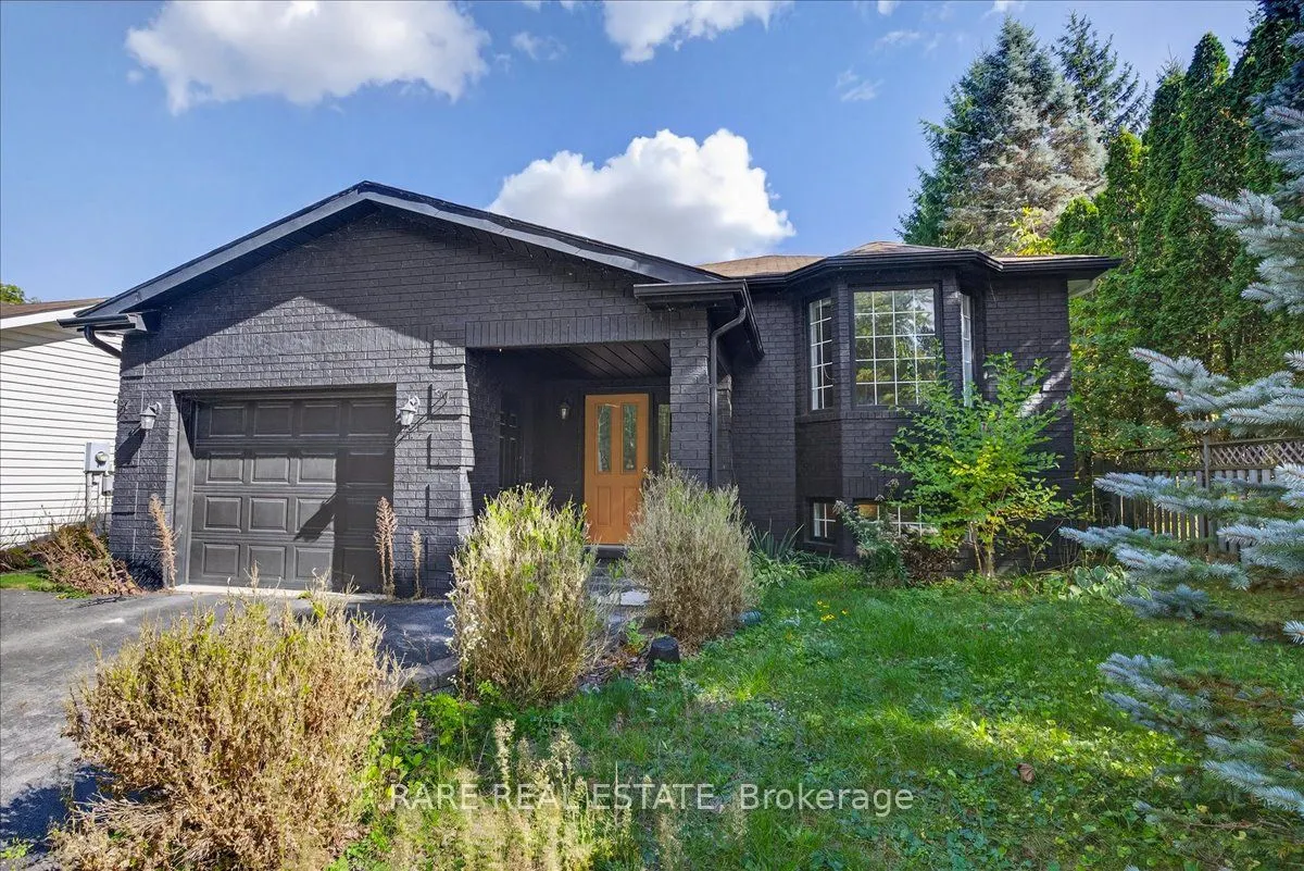 51 SMALLMAN Drive