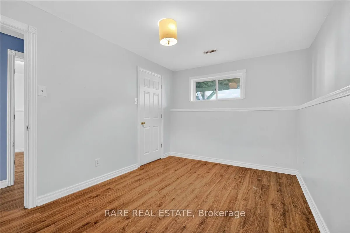 51 SMALLMAN Drive