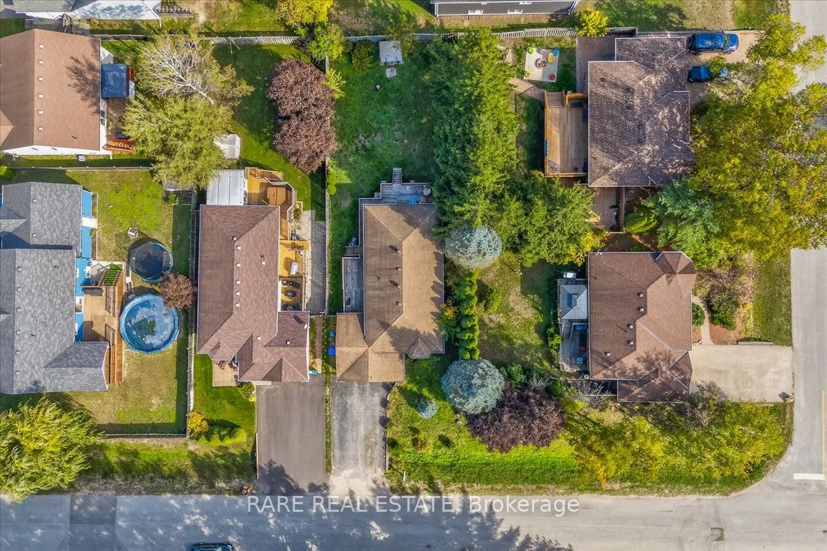 51 SMALLMAN Drive