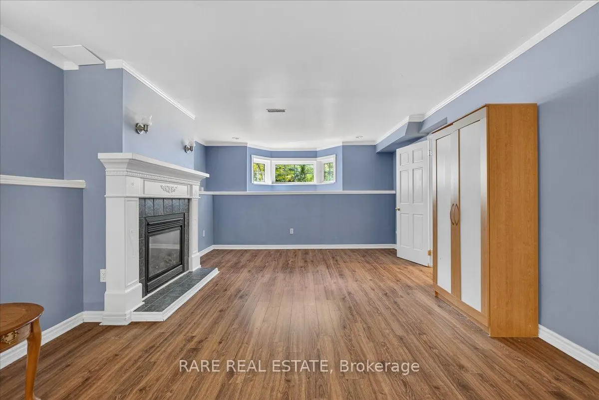 51 SMALLMAN Drive