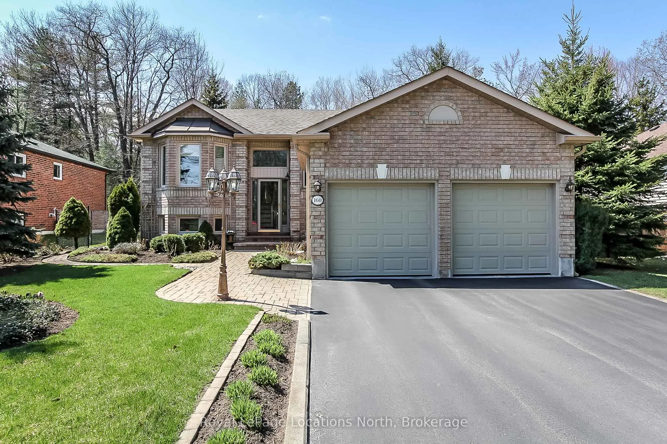 160 Fernbrook Drive