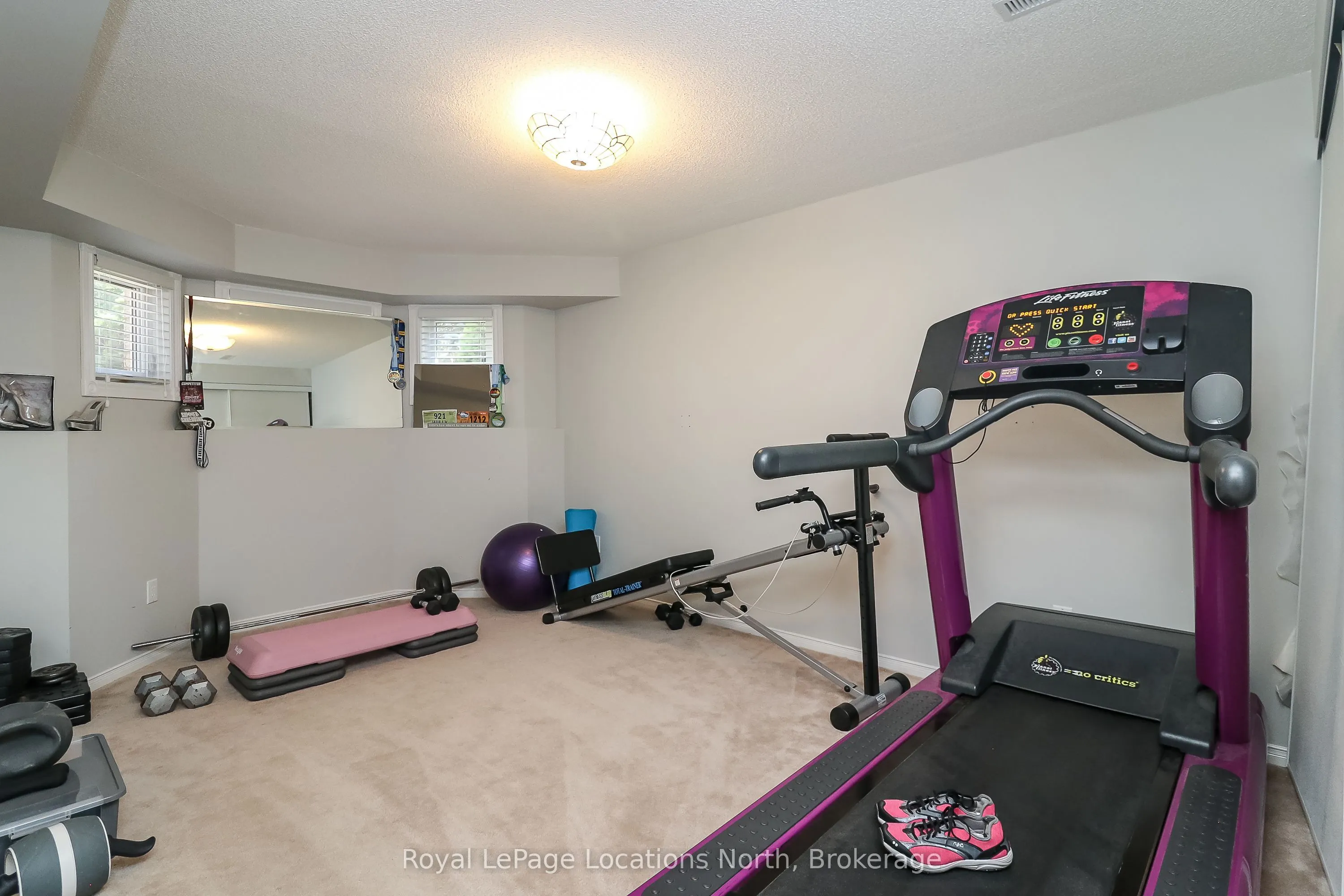 160 Fernbrook Drive