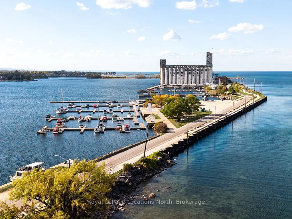 21 Waterside Lane, #21