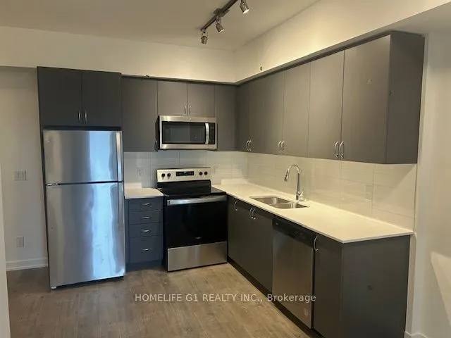 56 Lakeside Terrace, #0914
