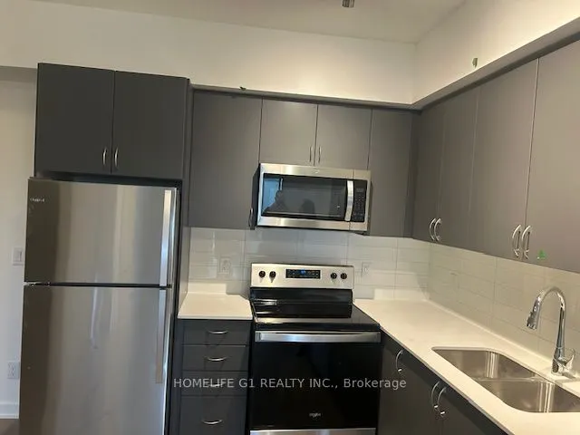 56 Lakeside Terrace, #0914