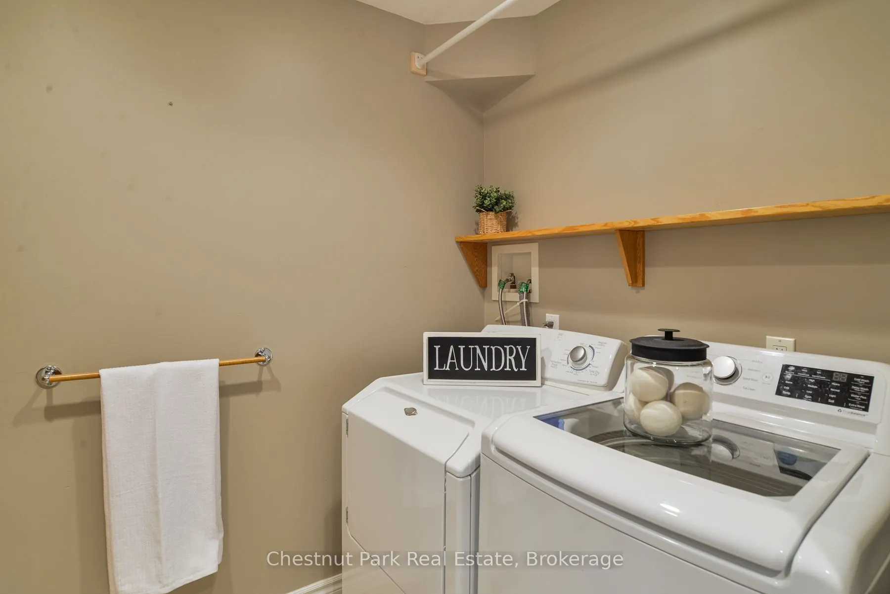 3547 Lauderdale Pt. Crescent
