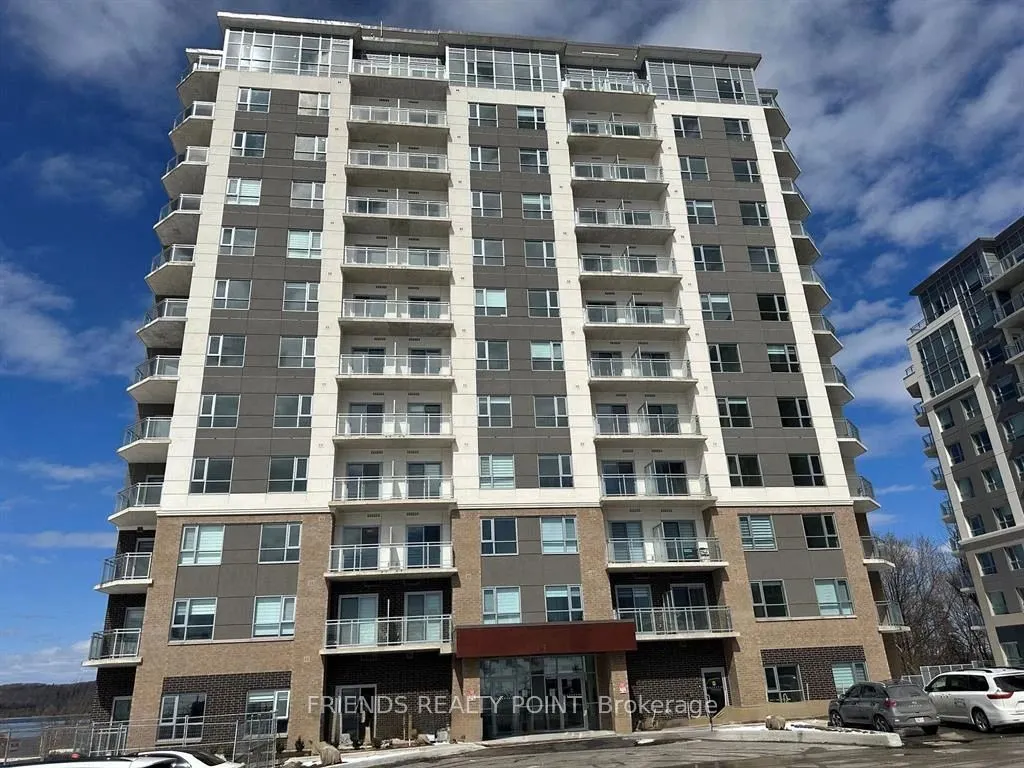 56 Lakeside Terrace, #712