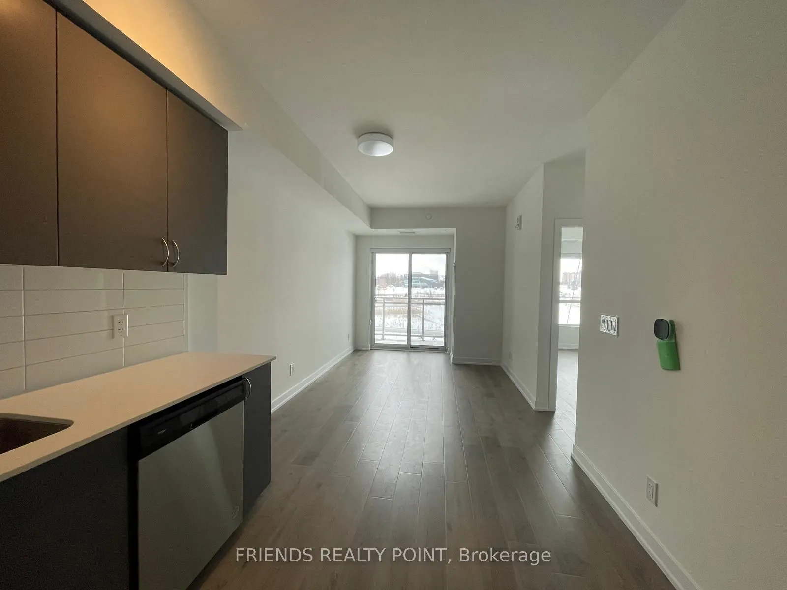 56 Lakeside Terrace, #712