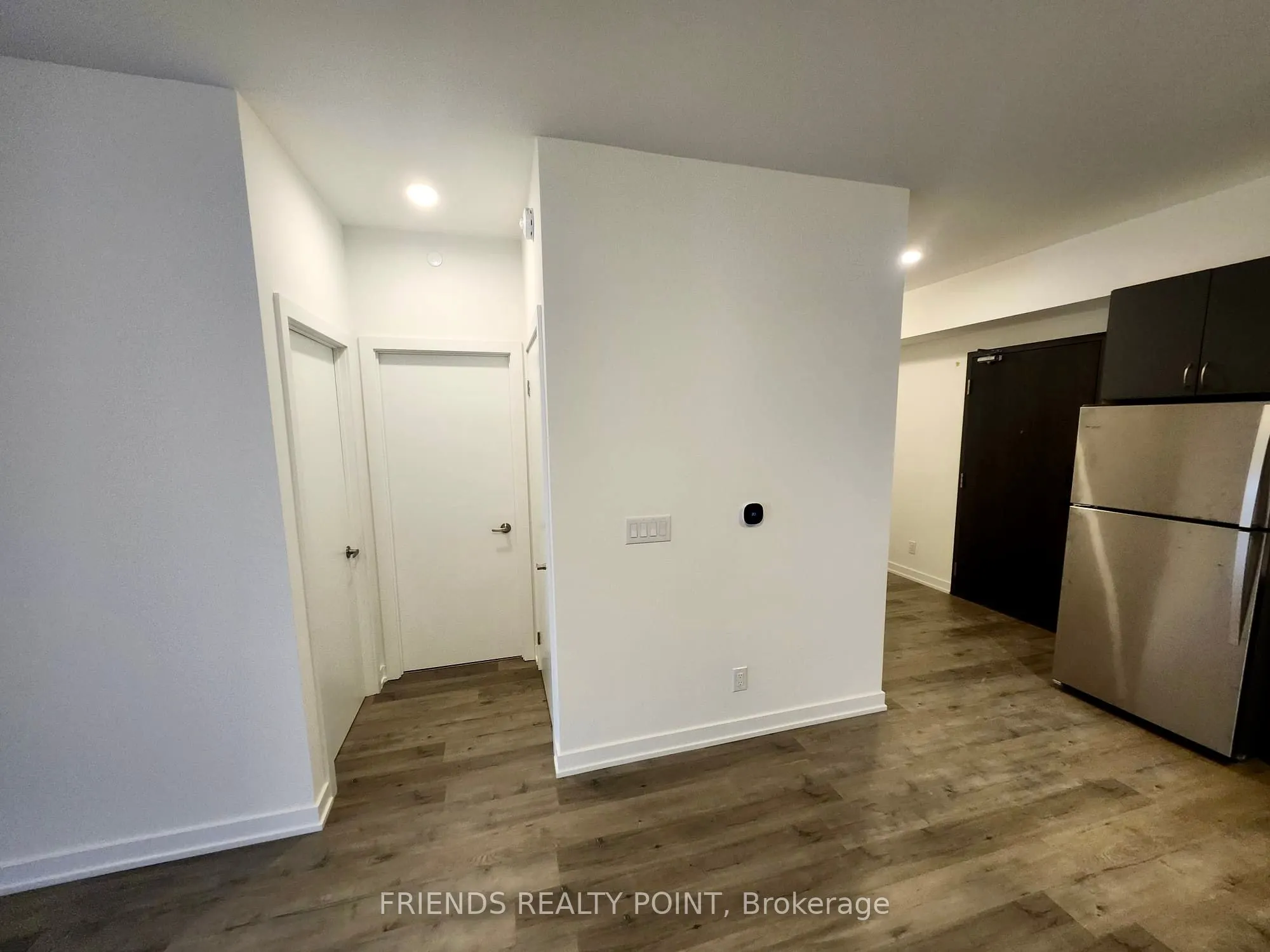 56 Lakeside Terrace, #712