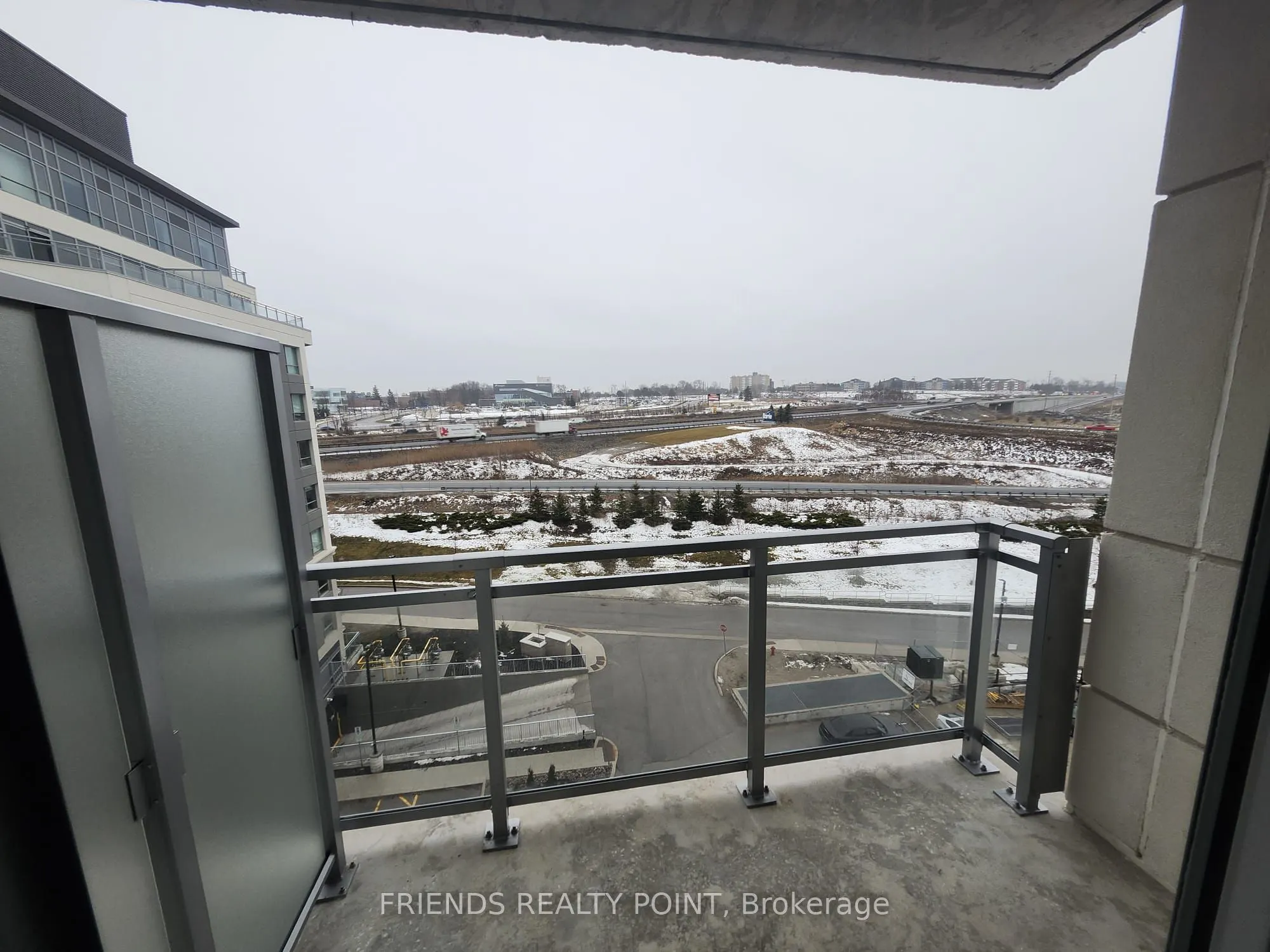 56 Lakeside Terrace, #712