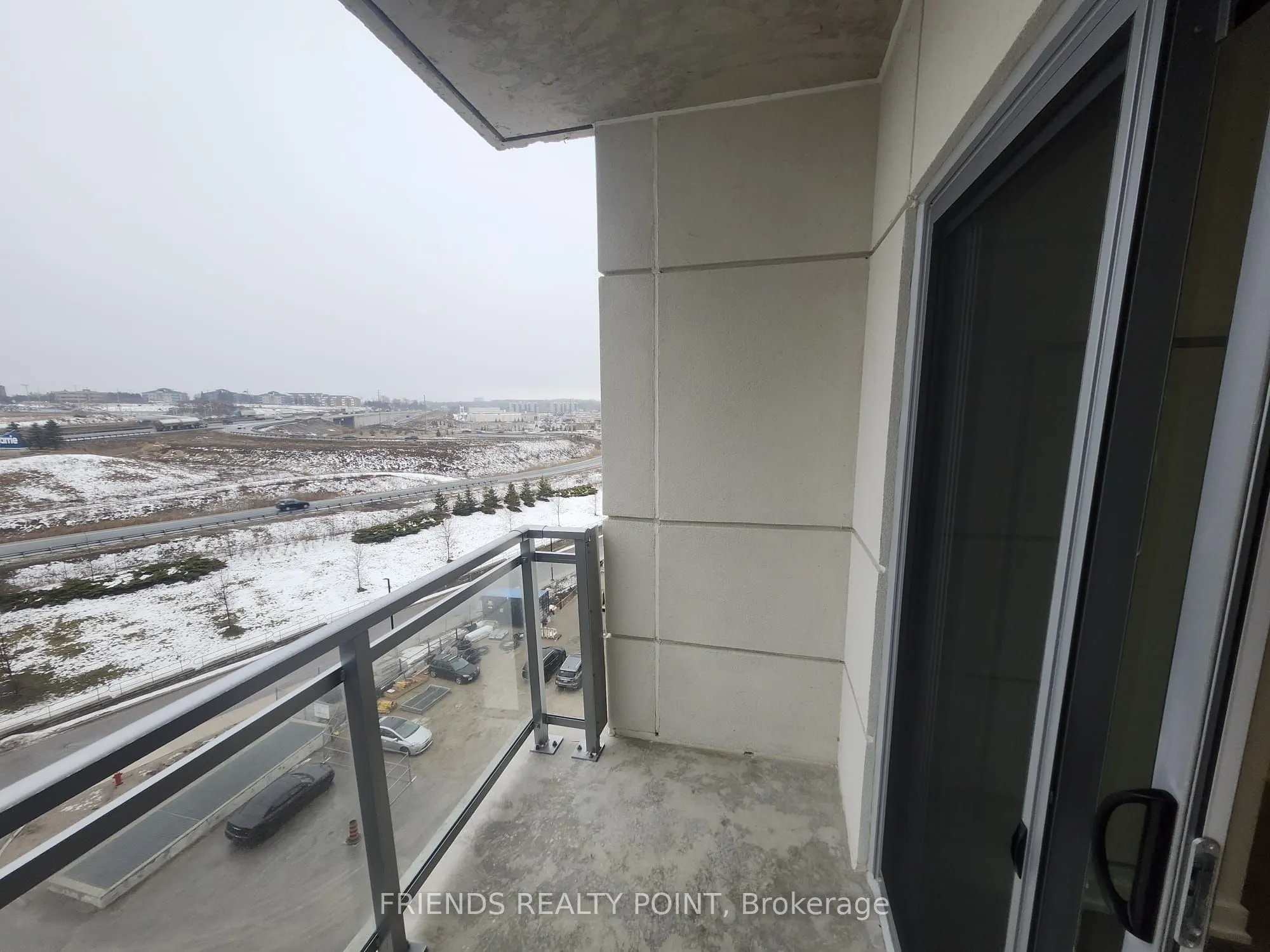 56 Lakeside Terrace, #712