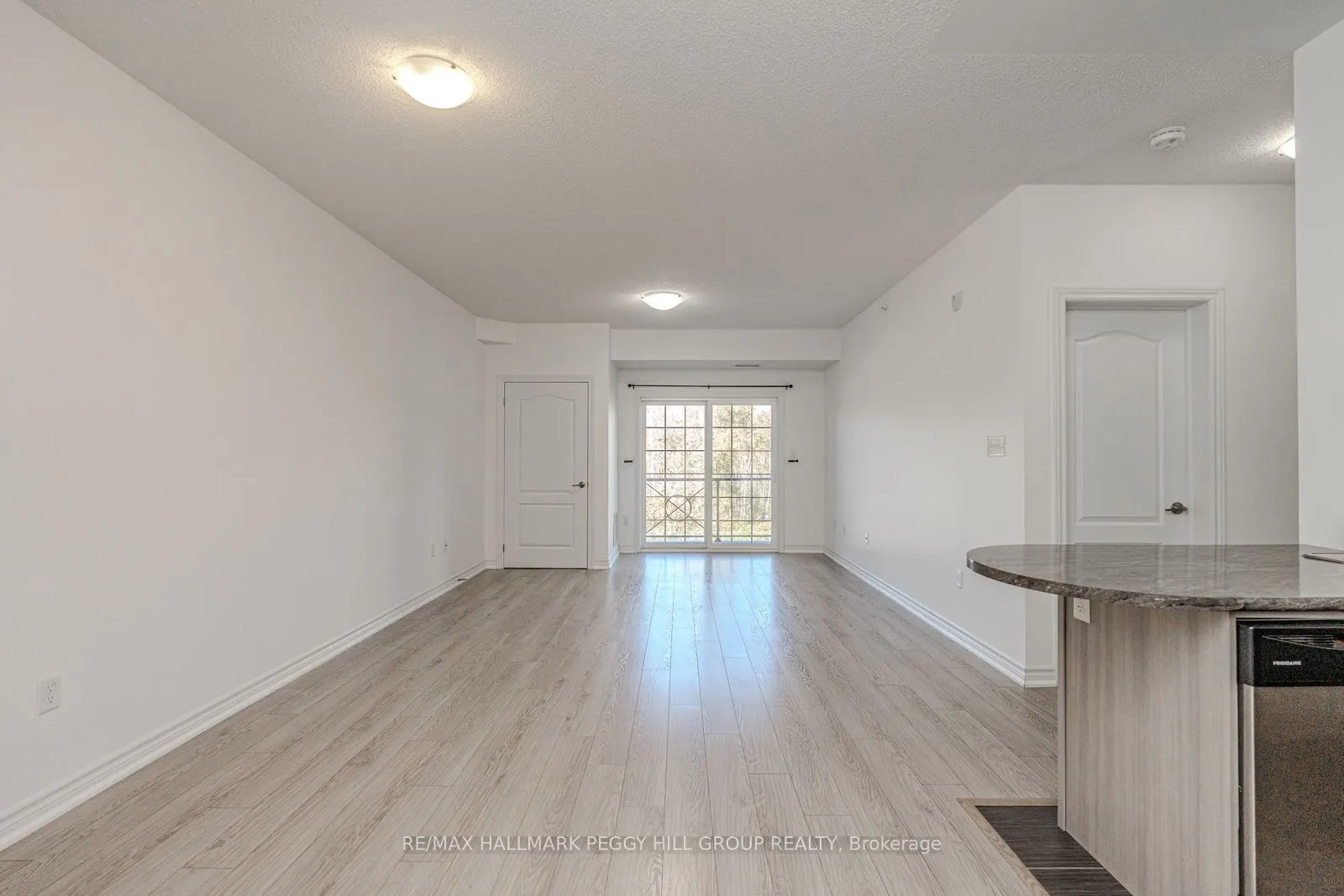 40 Ferndale Drive S, #209