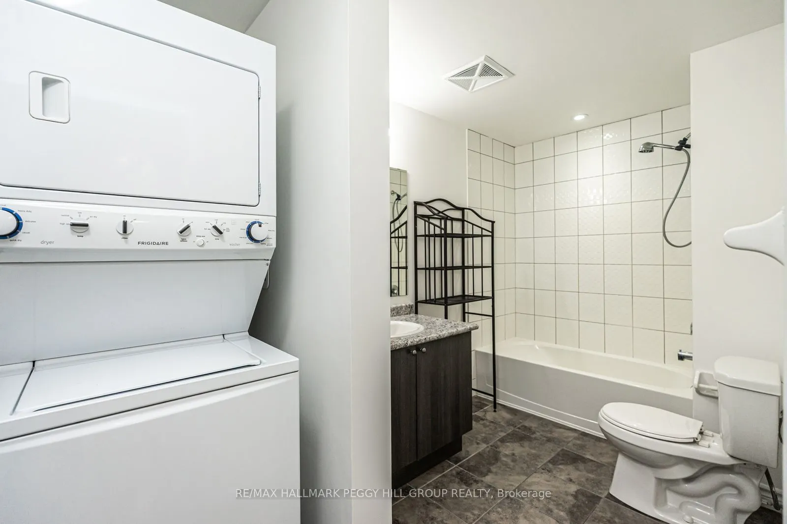 40 Ferndale Drive S, #209