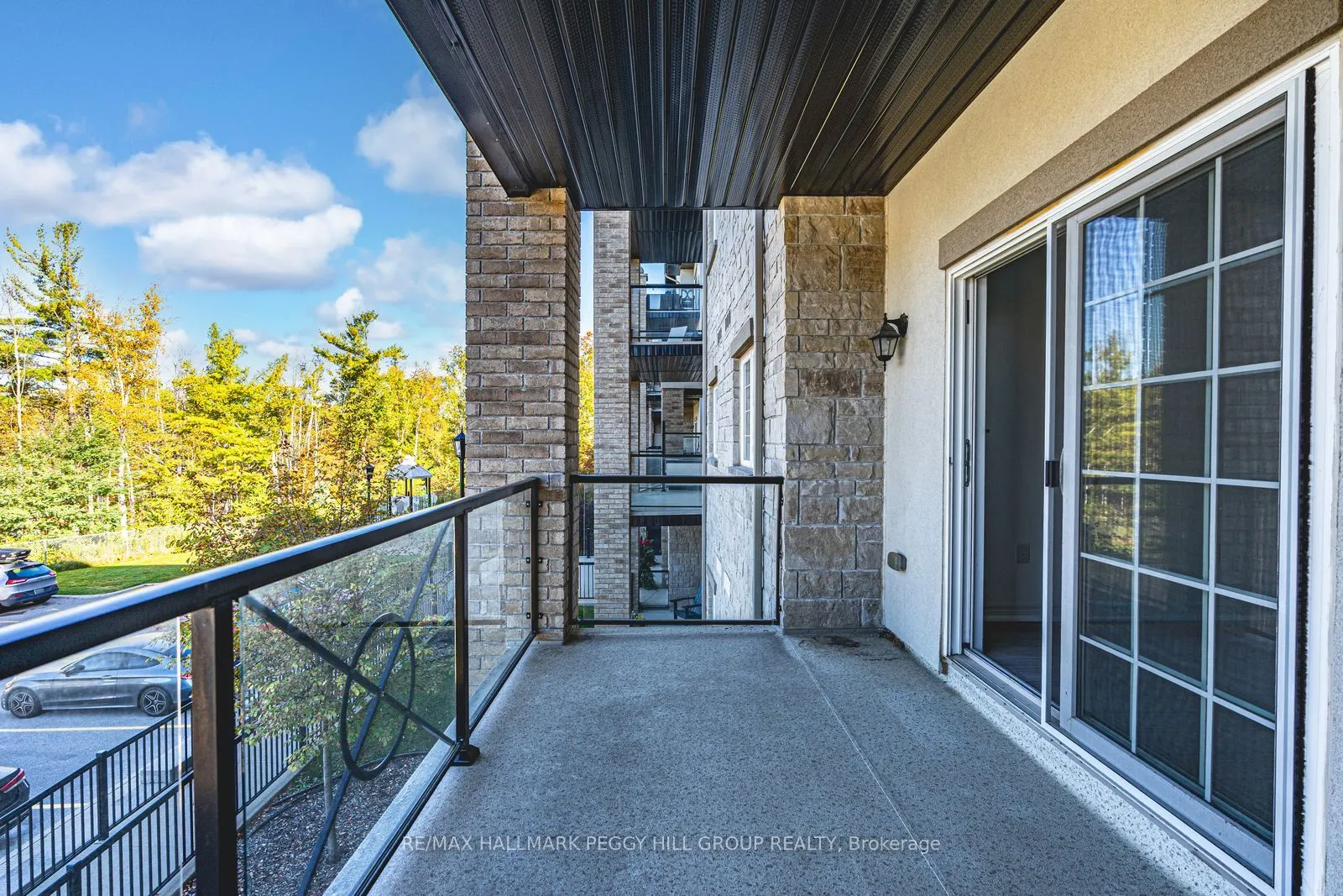 40 Ferndale Drive S, #209